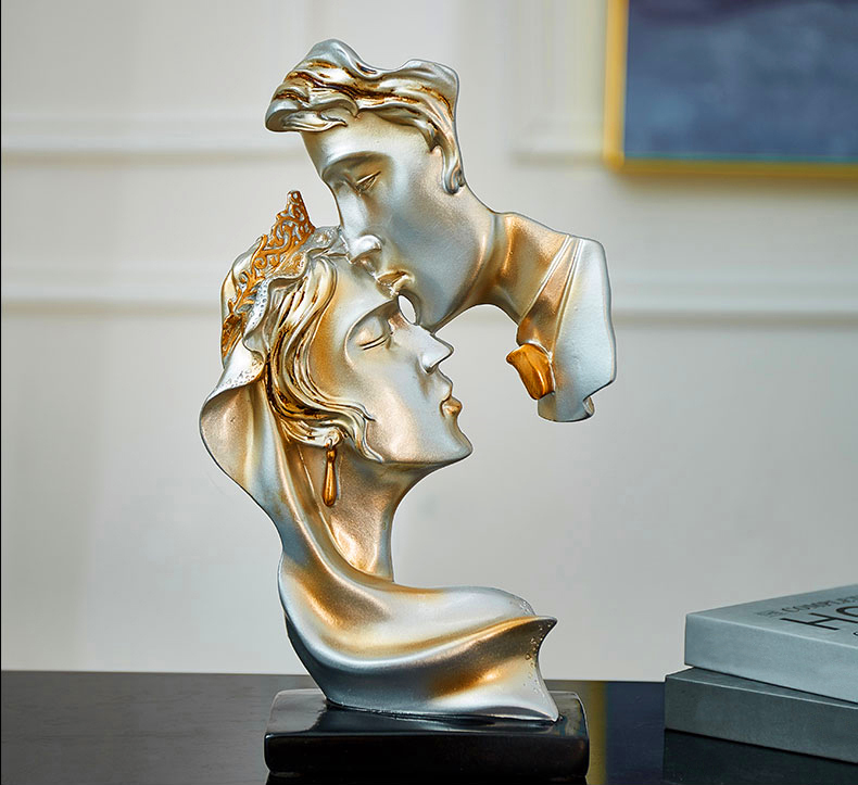 champagne statue