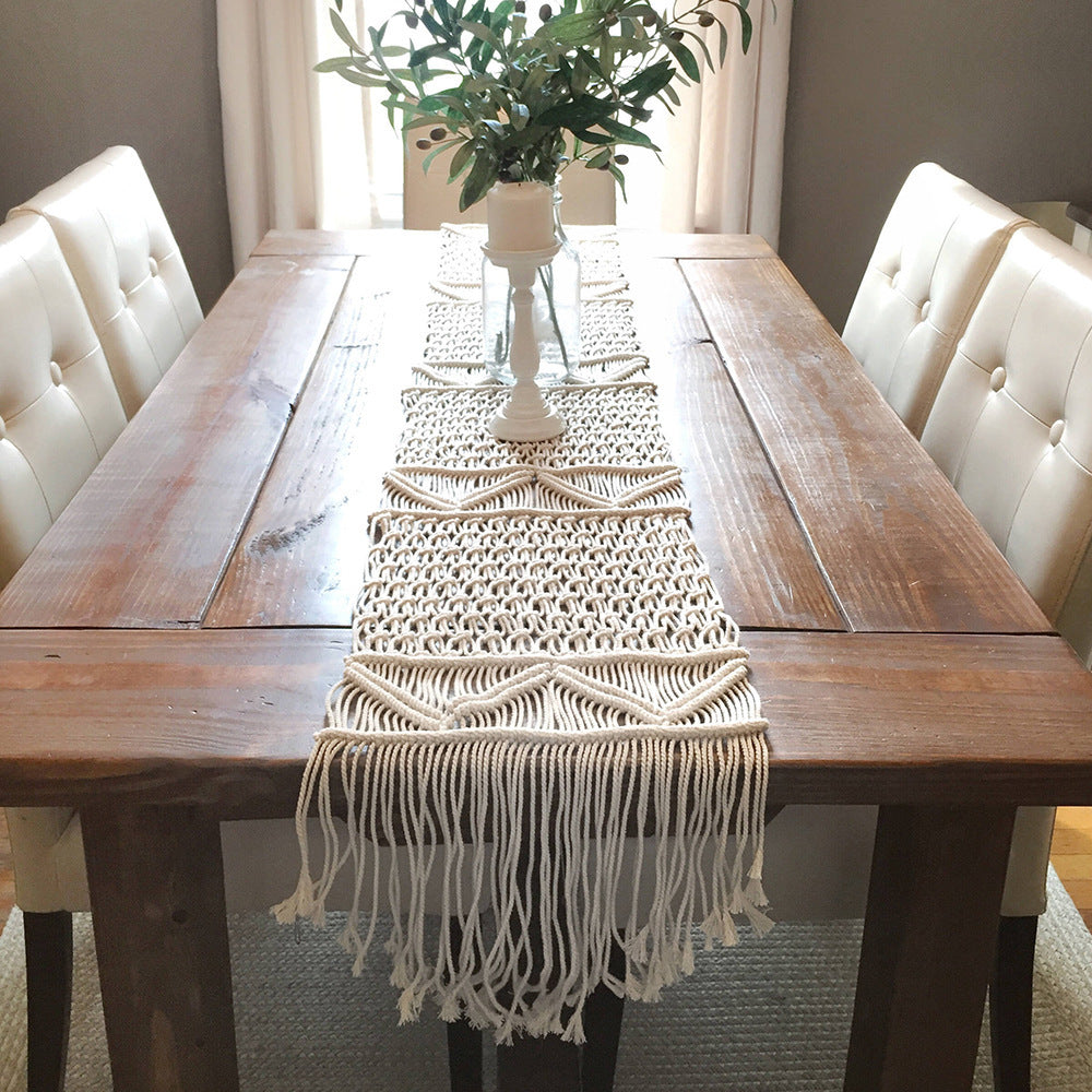 Decorative Hand Woven Table Carpet