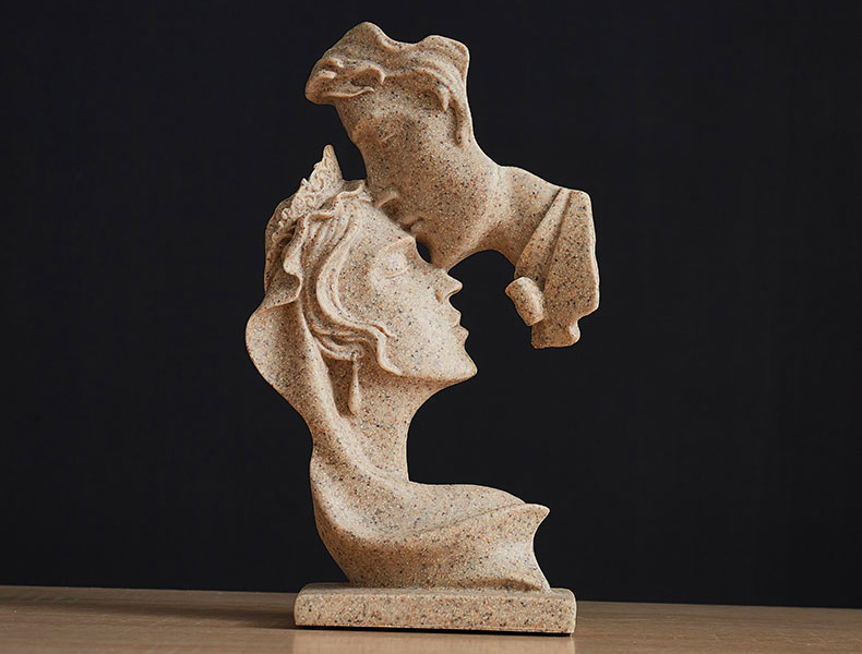 Couple Kiss Face Figurines sculpture Home Decor