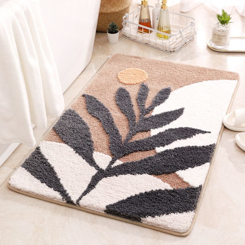 Decorative Soft Shower Rug with Leaf Pattern