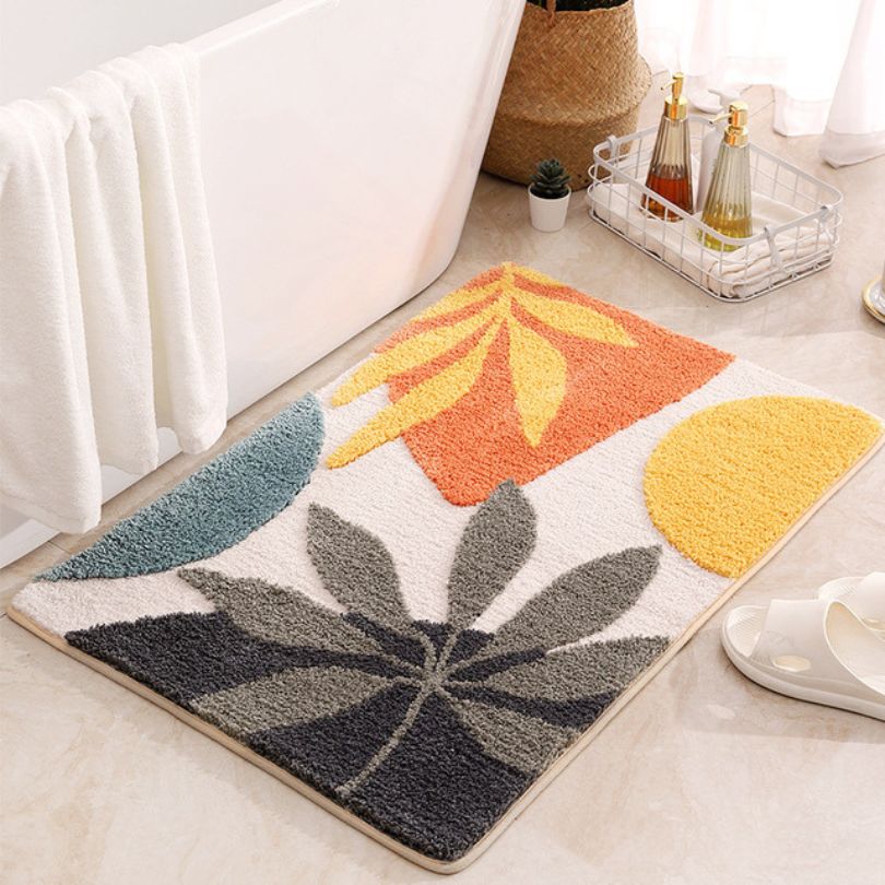 Decorative Soft Shower Rug with Leaf Pattern