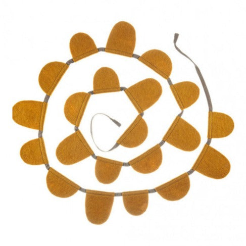 Flag Garland Decor Muskhane Gold