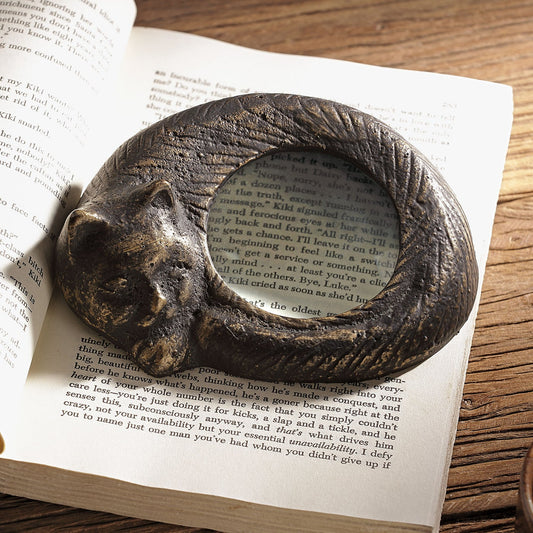 Cozy Kitten Magnifier
